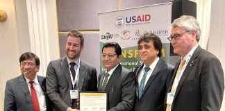 The International Poultry Council and Poultry Federation of India Signs Agreement to Endorse Antimicrobial Use Stewardship Principles in Bangkok, during VIV Asia.