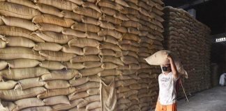 FCI reduces domestic market prices for rice and wheat.