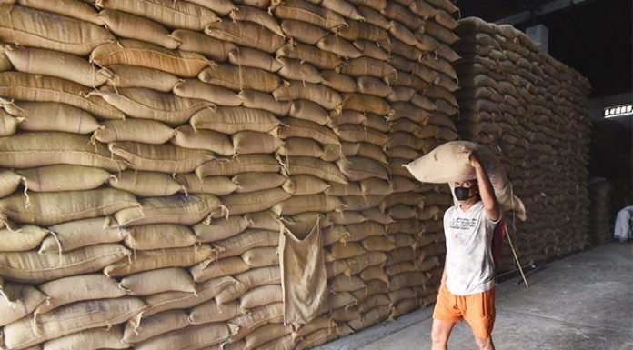 FCI reduces domestic market prices for rice and wheat.