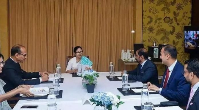 Mamata Banerjee – lulu group interested in investing in fish, meat processing in bengal: mamata