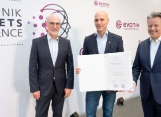 Evonik is developing a novel microbial consortium to reduce antibiotics in poultry farming