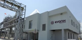 Upgrade of Evonik’s MetAMINO® production in Singapore reaches first milestone