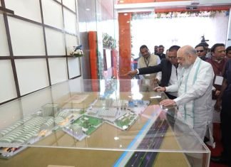 Amit Shah inaugurates a new animal feed plant at Sabar Dairy in Himatnagar, Gujarat.