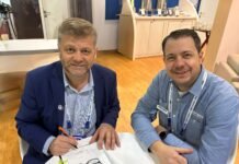 Hy-Line introduces Nova-Tech’s latest hatchling support technology to support its parent stock customers in India